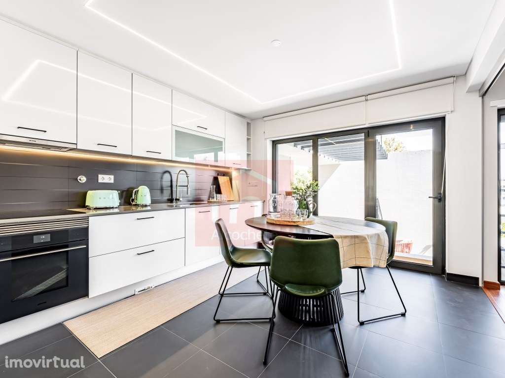 Moradia T4 geminada + Rooftoop em Alcochete - Grande imagem: 3/55