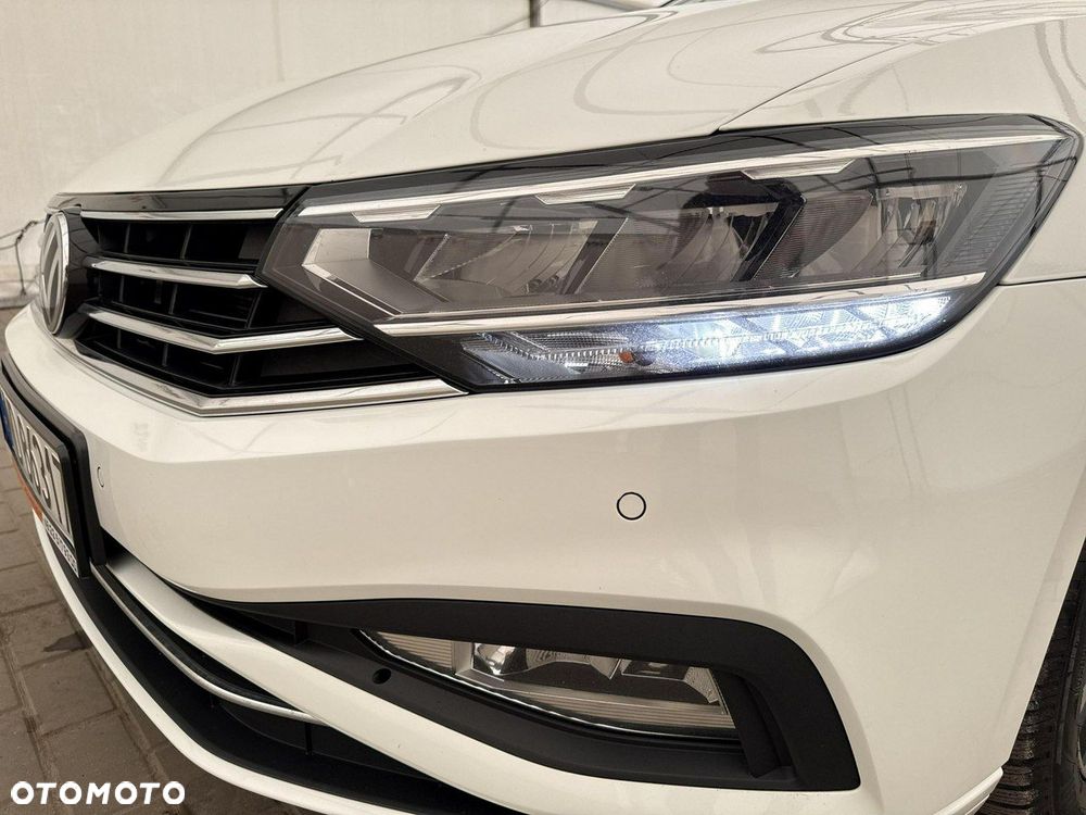 Volkswagen Passat - 29