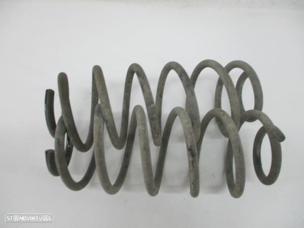 Mola Suspensao Tras Toyota Yaris (_P9_) - 4