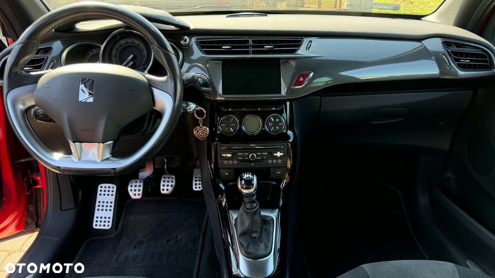 Citroën DS3 1.6 THP SportChic - 10