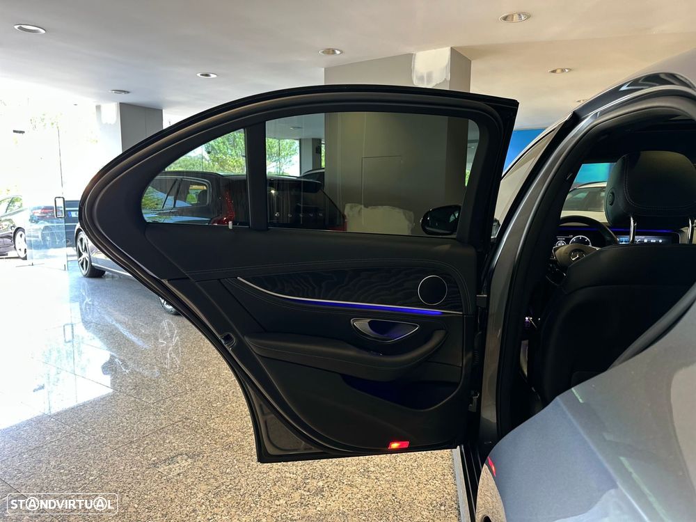 Mercedes-Benz E 220 d 9G-TRONIC AMG Line - 35