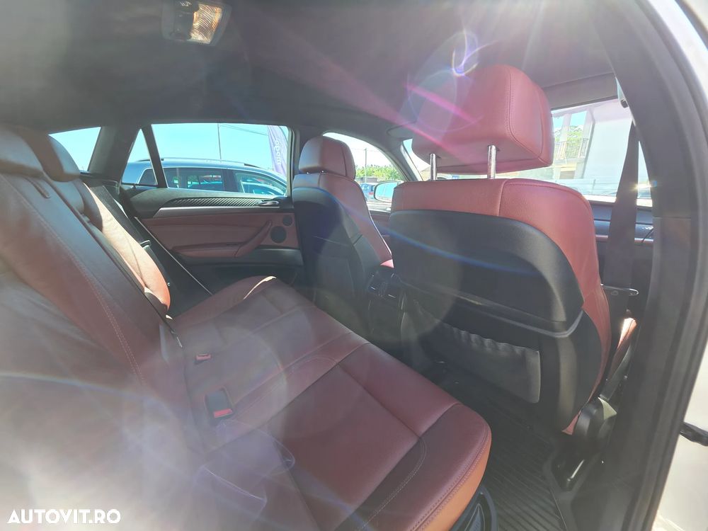 BMW X6 xDrive40d - 17