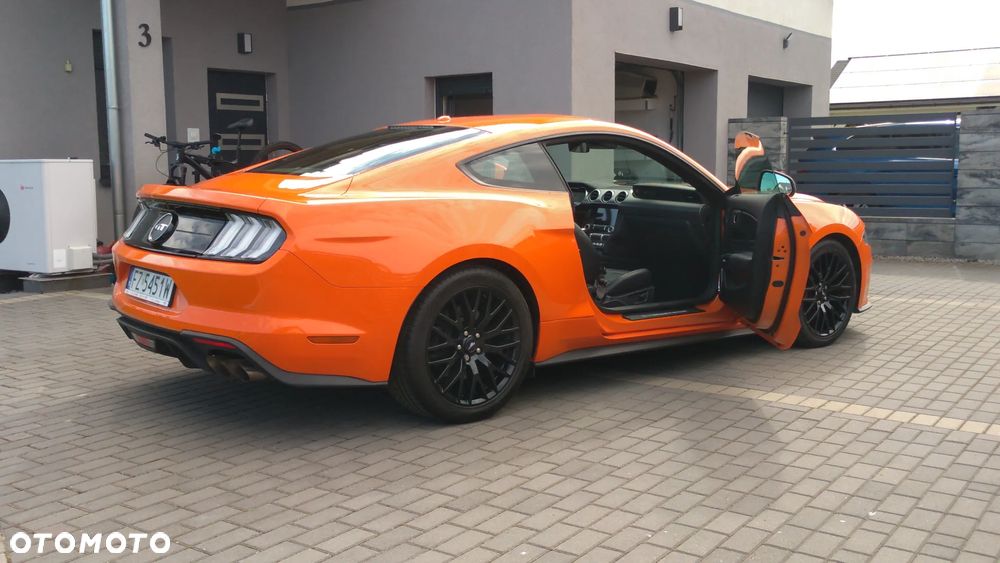 Ford Mustang - 7