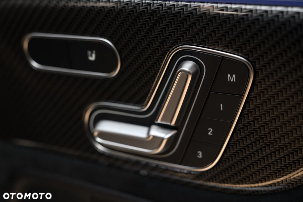 Mercedes-Benz GLB 200 AMG Line 7G-DCT - 14