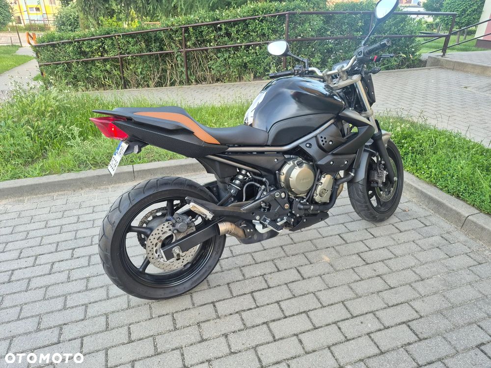 Yamaha XJ - 2