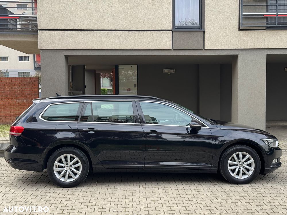 Volkswagen Passat 2.0 TDI (BlueMotion Technology) Highline - 24