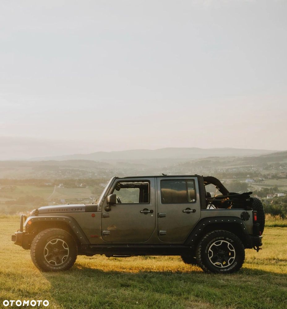 Jeep Wrangler - 1