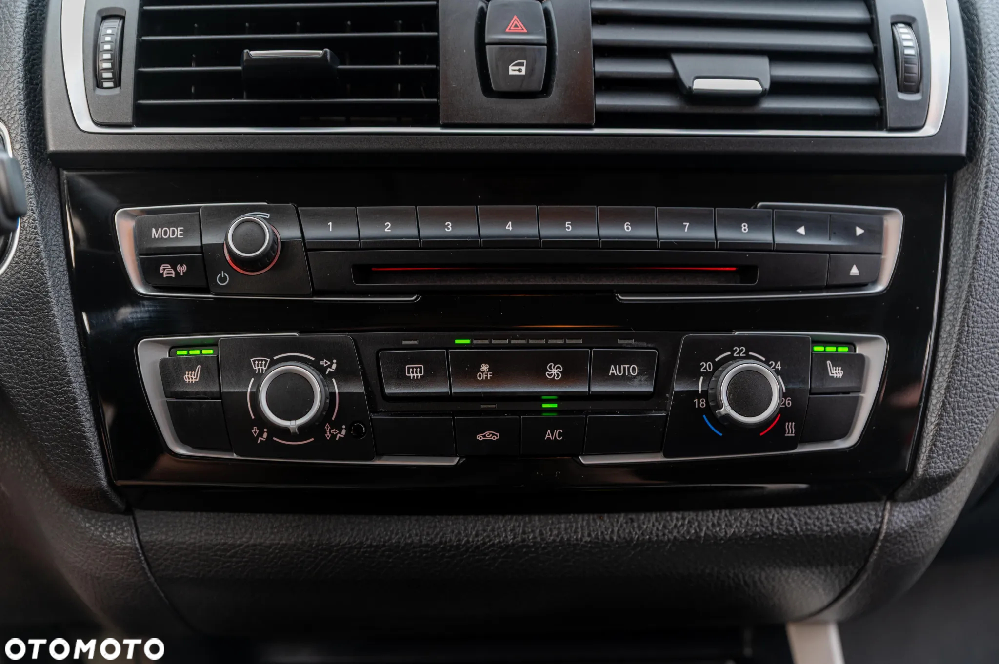BMW Seria 1 116i M Sport - 38