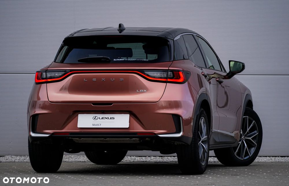 Lexus LBX 1.5 Hybrid Emotion - 5