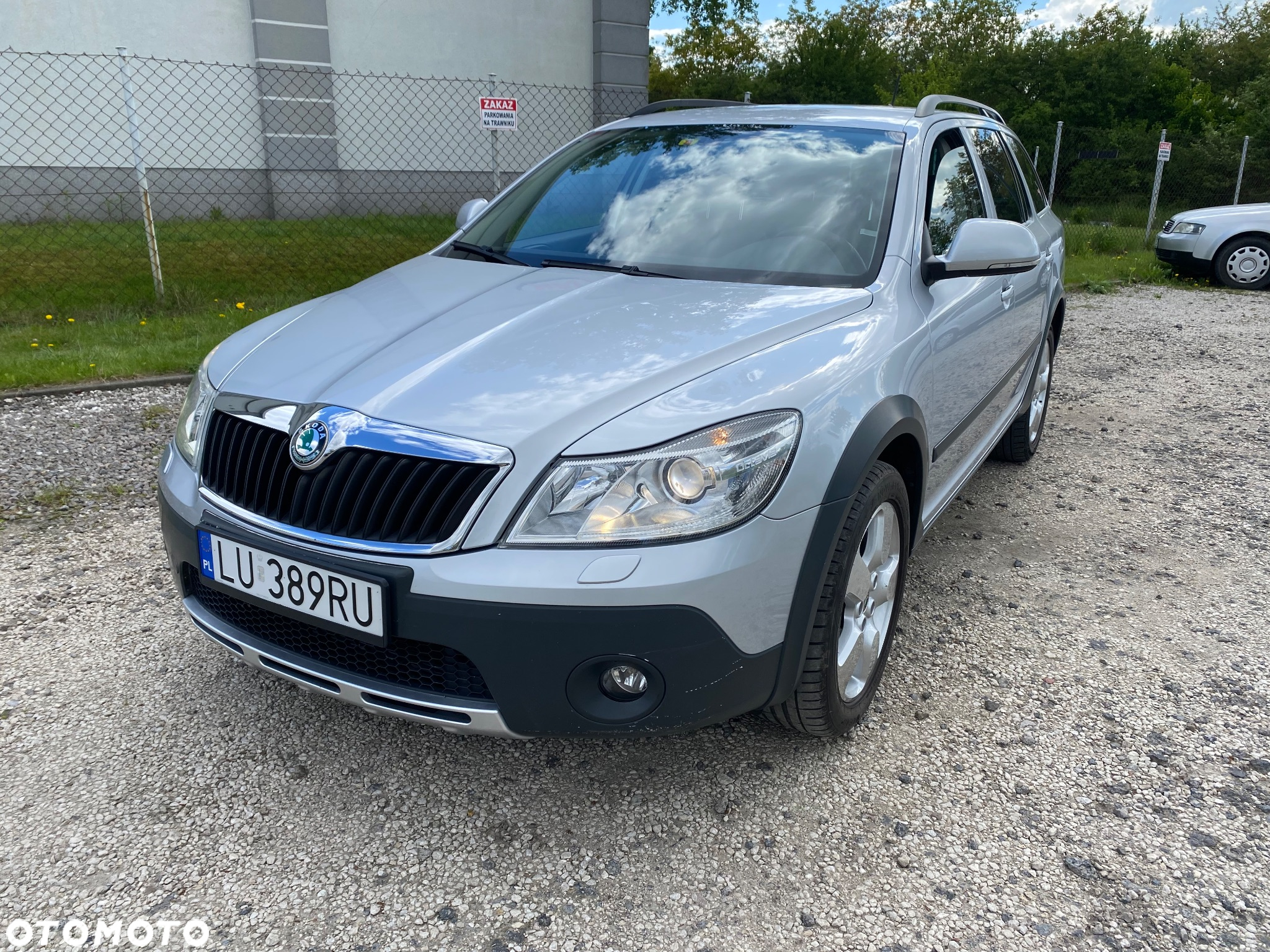Skoda Octavia Combi 1.8 TSI 4x4 Scout - 4