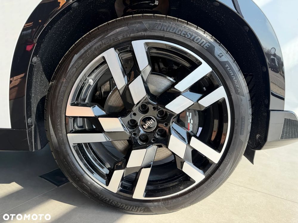 MINI Countryman Cooper S ALL4 John Cooper Works Trim - 24