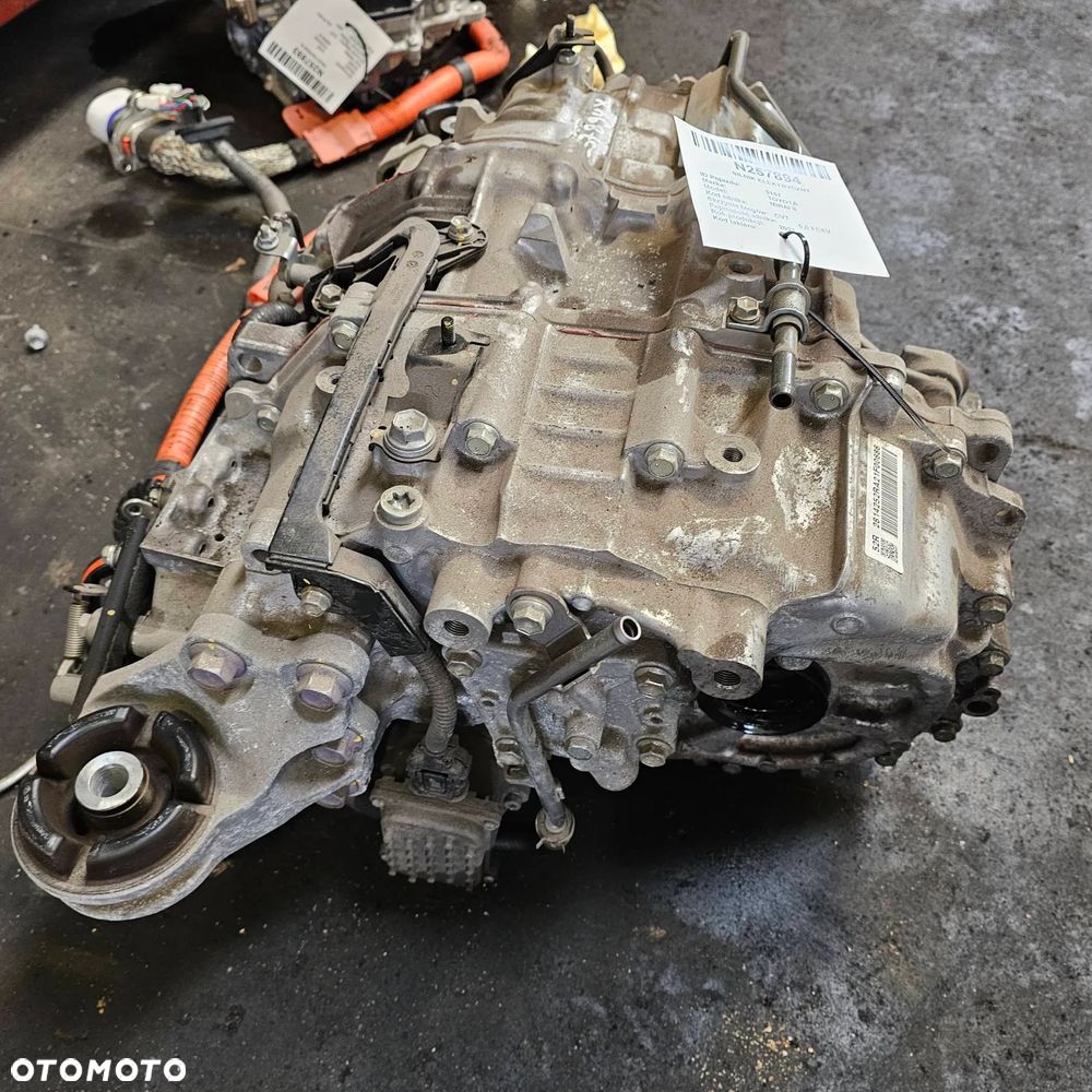 TOYOTA MIRAI II FCEV 2021 Silnik elektryczny FCEV - 2