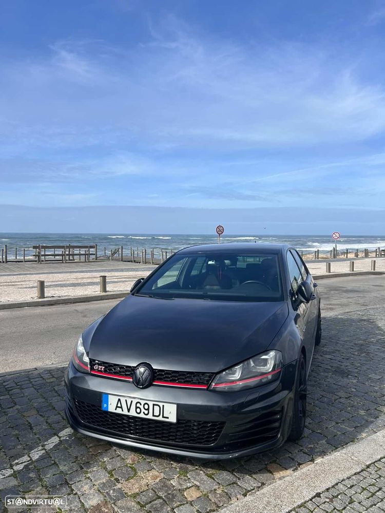 VW Golf GTI BlueMotion DSG - 1