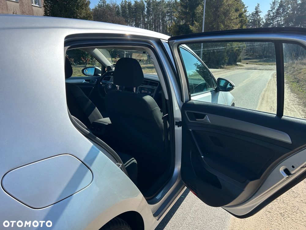 Volkswagen Golf 1.6 TDI BlueMotion Trendline - 27