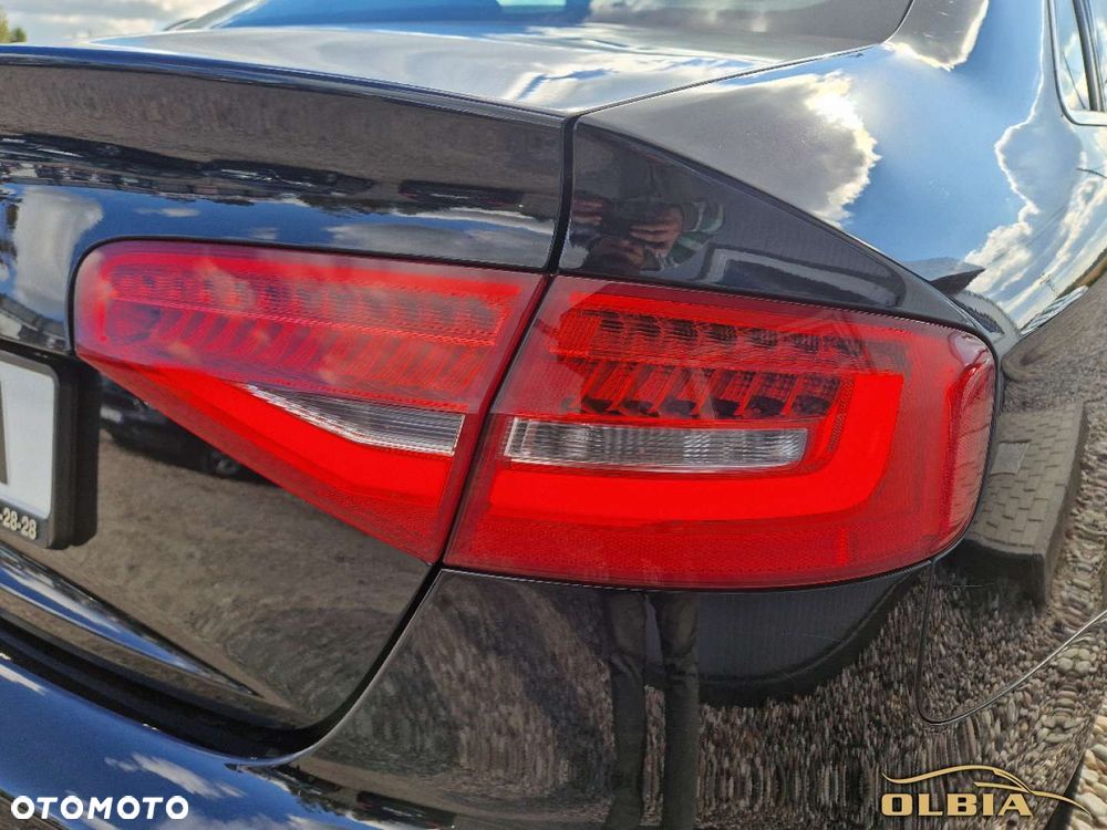 Audi A4 Limousine - 17