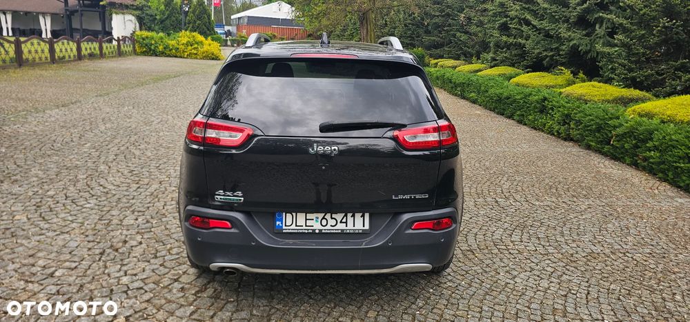Jeep Cherokee - 6