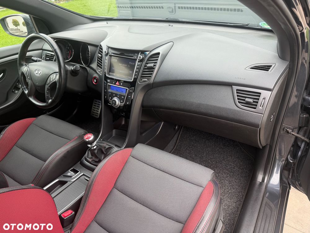 Hyundai i30 1.6 T GDI Turbo - 9