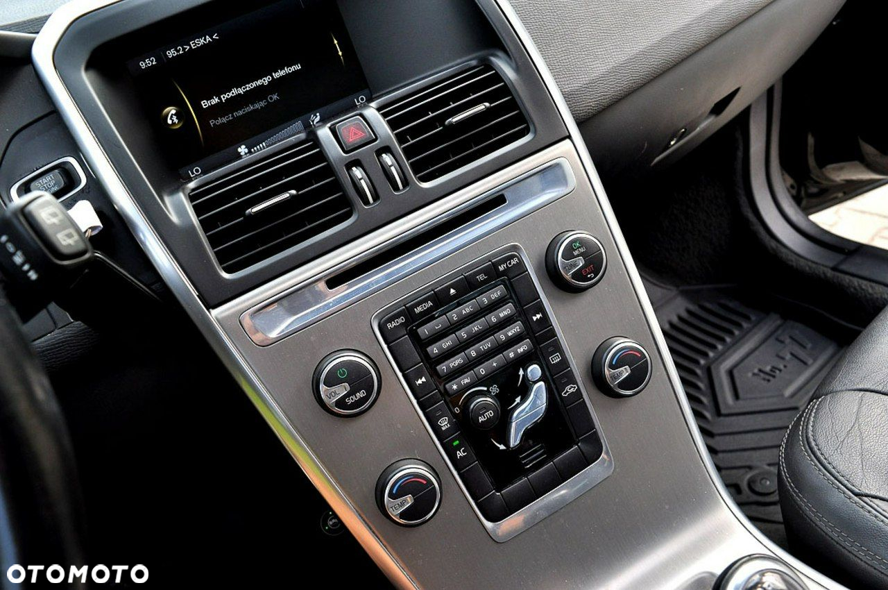 Volvo XC 60 - 16