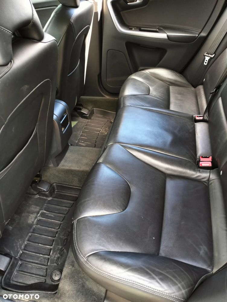 Volvo XC 60 T5 Geartronic Kinetic - 19