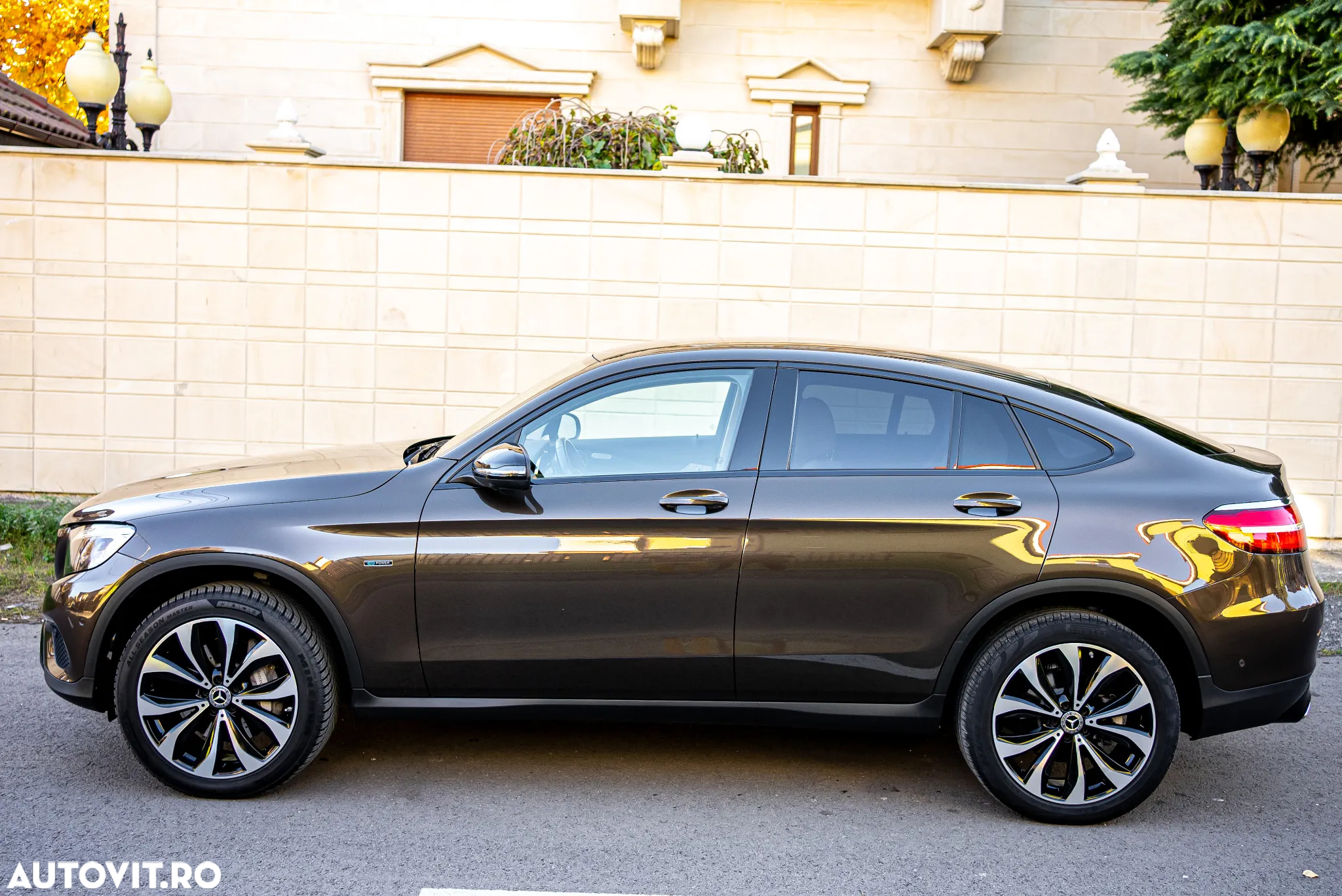 Mercedes-Benz GLC 350 e 4Matic 7G-TRONIC Exclusive - 16