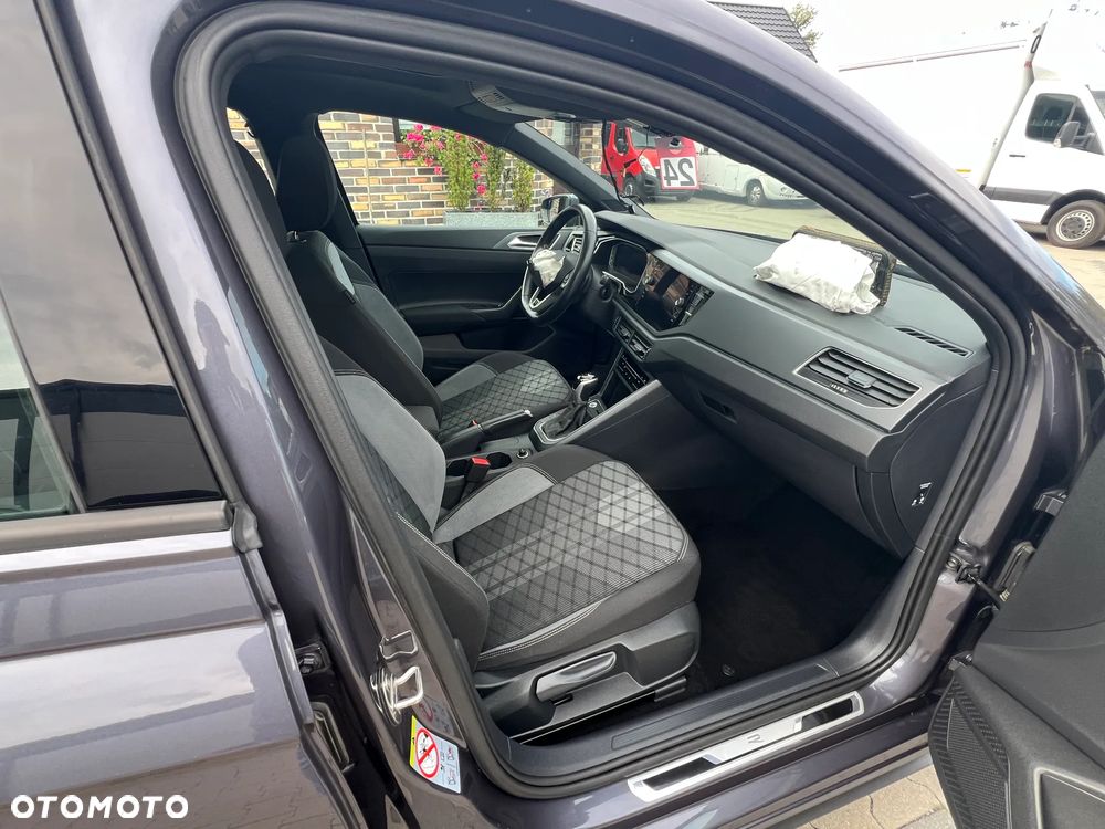 Volkswagen Polo - 16