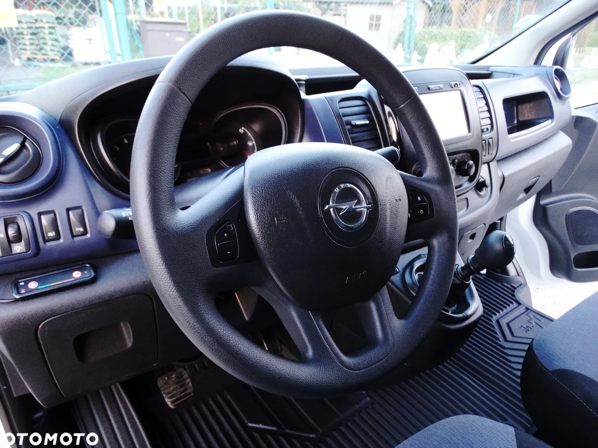 Opel VIVARO L2H1 LONG 2018 120 PS MOŻLIWY KREDYT LEASING - 11