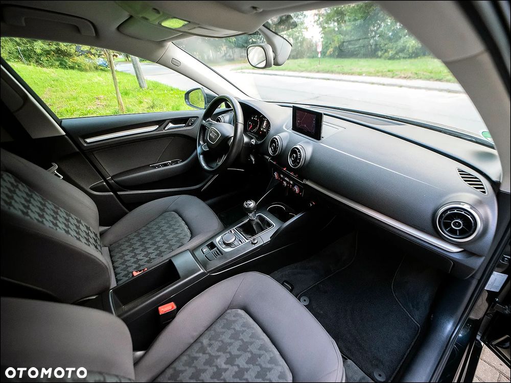 Audi A3 Sportback - 37
