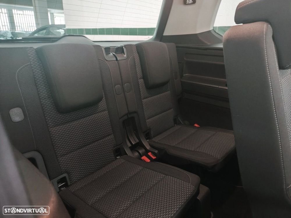 VW Touran 2.0 TDI Confortline DSG - 15
