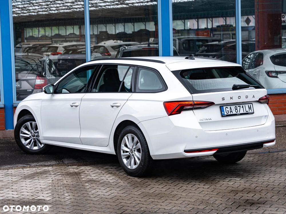 Skoda Octavia 1.5 TSI Essence - 9