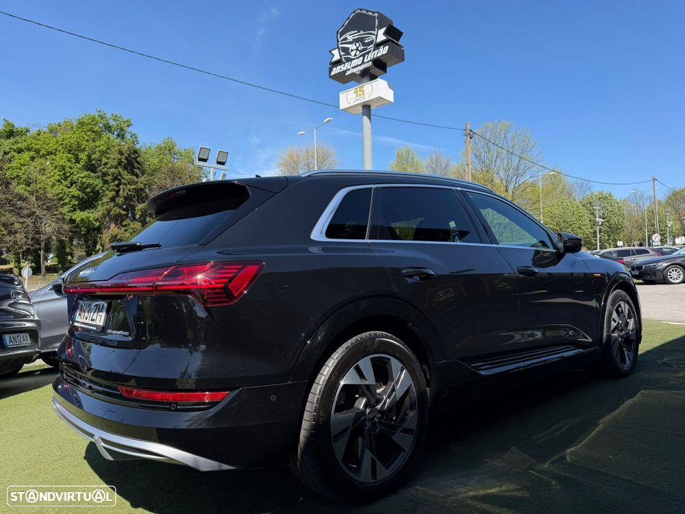 Audi e-tron 55 quattro S line - 1