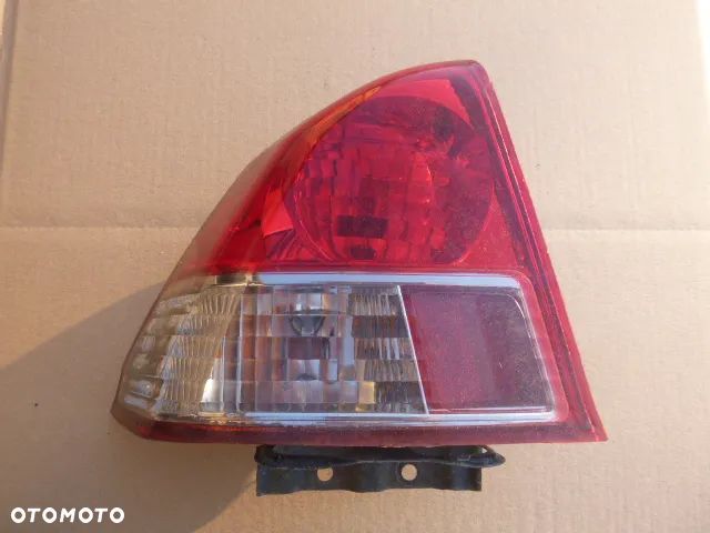 LAMPA LEWY TYŁ LEWA TYLNA HONDA CIVIC VII 5D LIFT SEDAN - 1