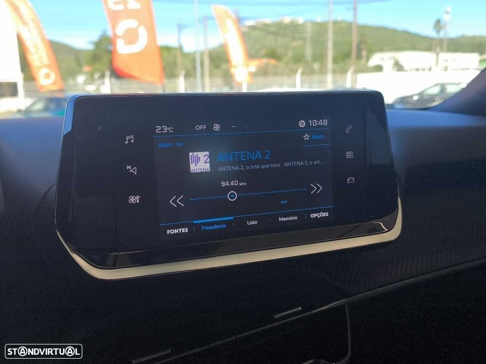 Peugeot 2008 1.2 PureTech Allure - 20