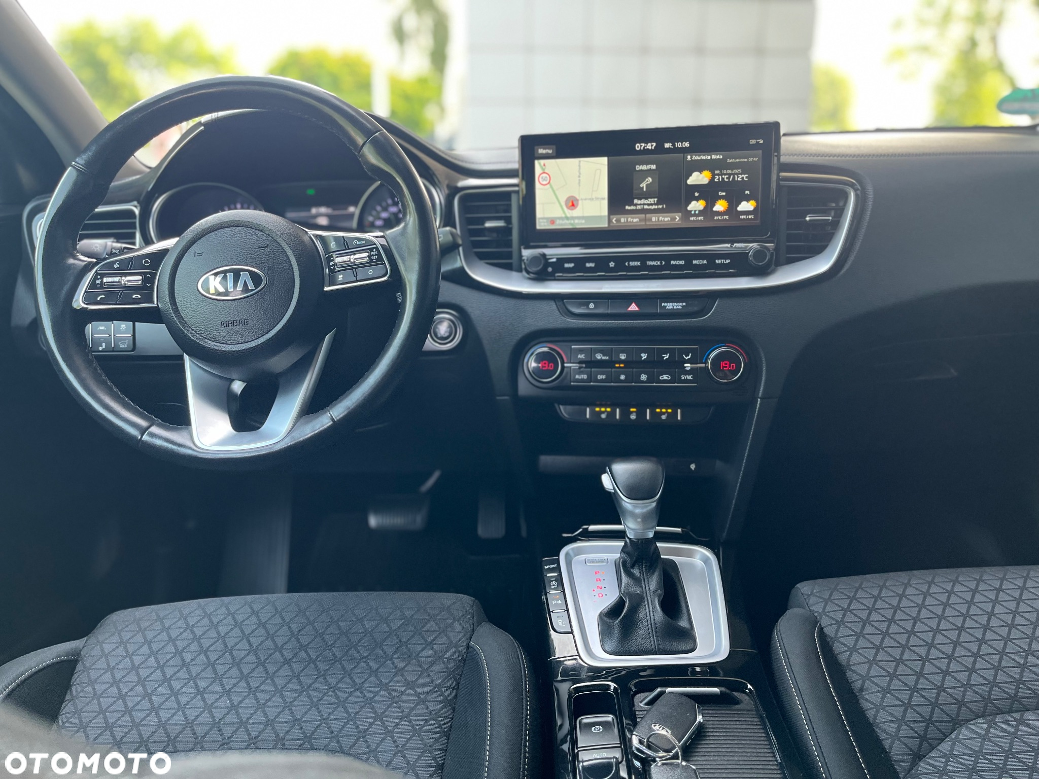 Kia Ceed SW 1.6 CRDi DCT Spirit - 27