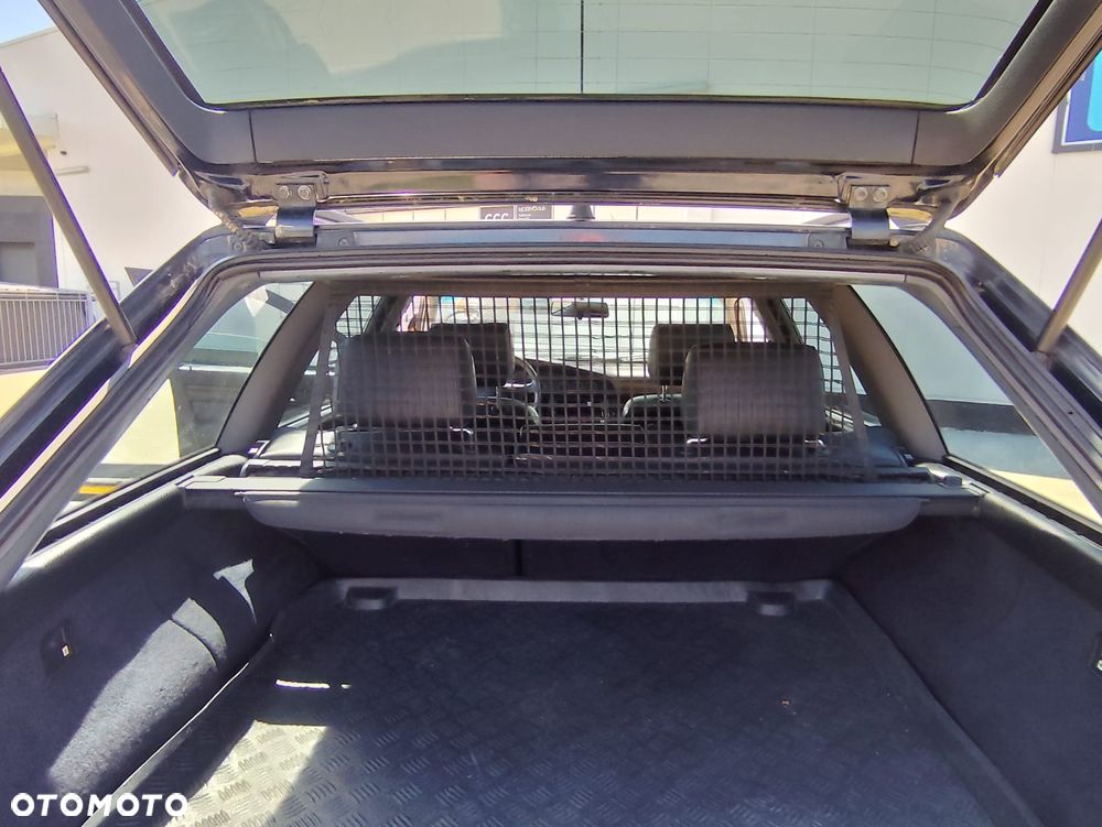 Audi A6 Avant 2.6 E - 10