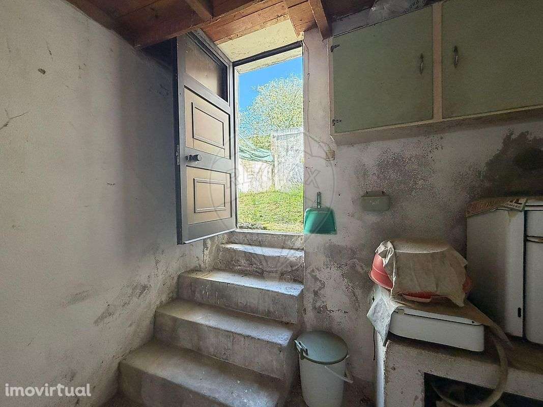 Moradia T1 para venda - Grande imagem: 2/10