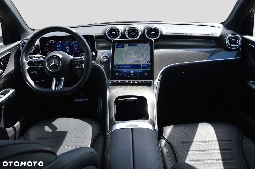 Mercedes-Benz GLC - 14