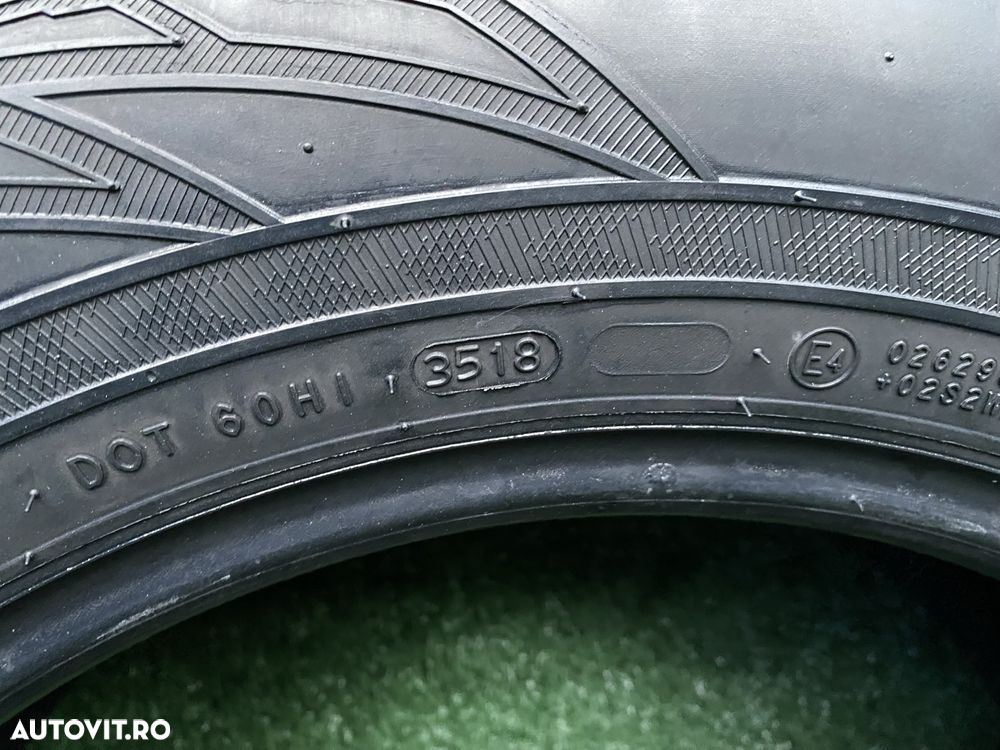 Set 4 anvelope iarna Nokian WR SUV3 225 65 17 106HXL Dot 3518 5,2mm - 4