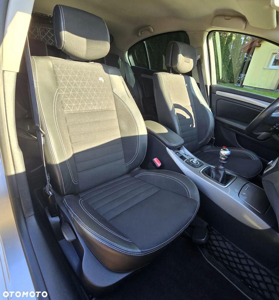 Renault Laguna dCi 110 FAP Limited - 29