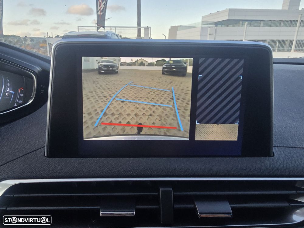 Peugeot 5008 1.5 BlueHDi Allure EAT8 - 6