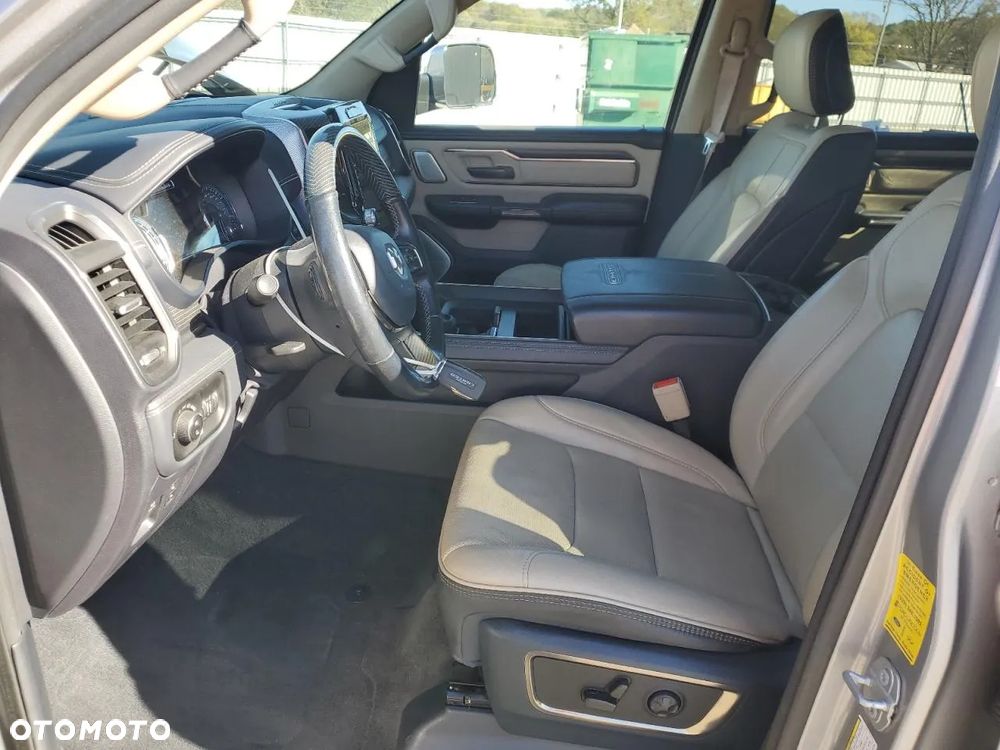 Dodge RAM 1500 5.7 4x4 - 7