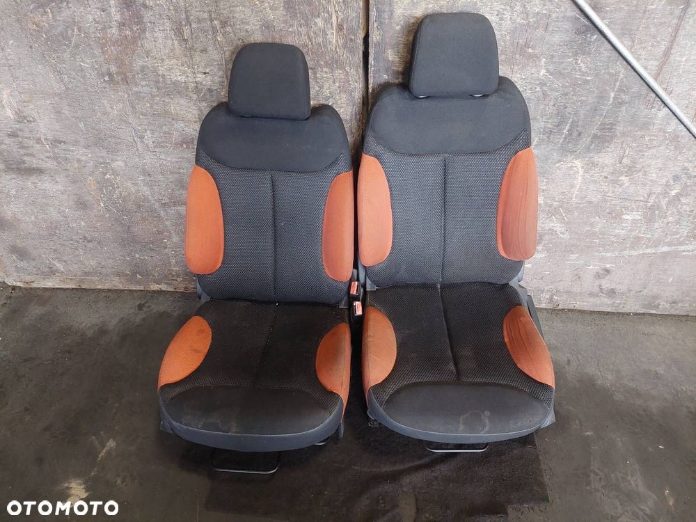 FOTELE KOMPLET LEWY PRAWY KANAPA TYŁ + BOCZKI CITROEN C2 I HB 3D - 5