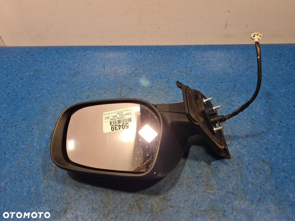 TOYOTA YARIS II LIFT LUSTERKO PRAWE 6S3 - 7