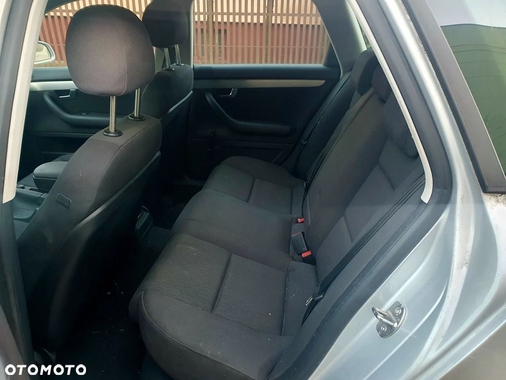 Audi A4 Avant 1.6 - 8