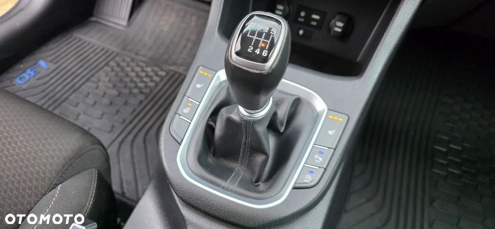 Hyundai i30 1.4 T-GDI YES - 19