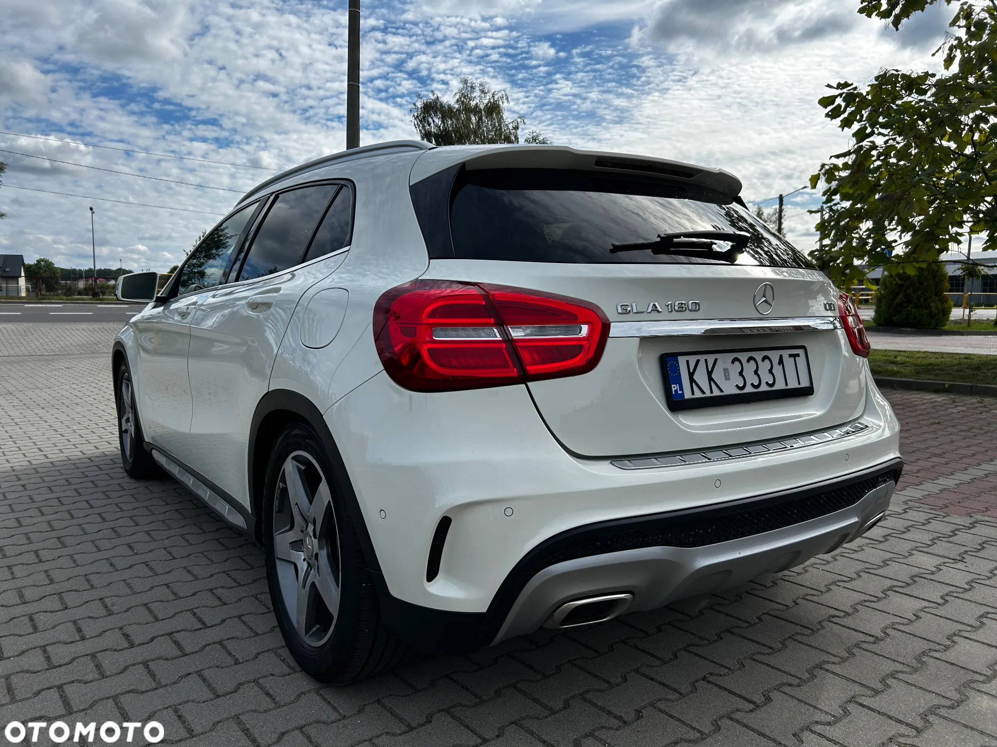 Mercedes-Benz GLA 180 d AMG Line - 8