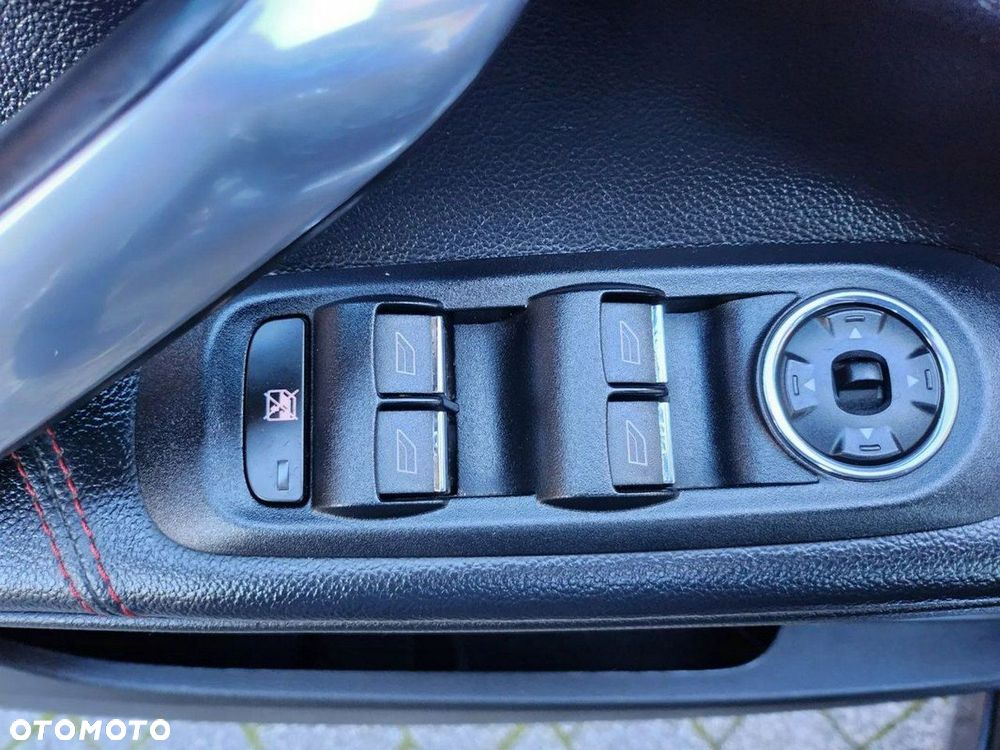 Ford Mondeo SW 2.2 TDCi Titanium S - 12