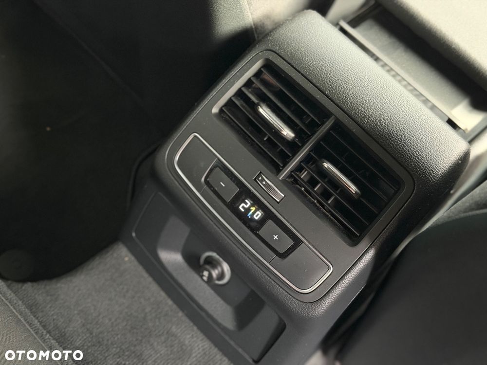 Audi A4 Avant 2.0 TDI DPF S line Sportpaket - 32