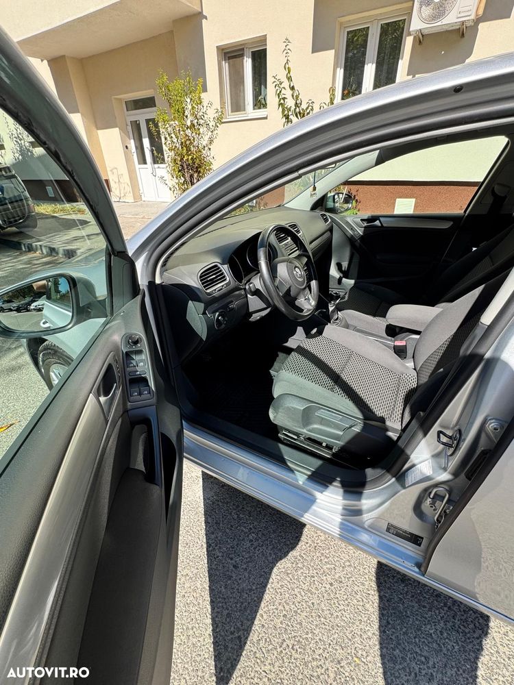 Volkswagen Golf - 9