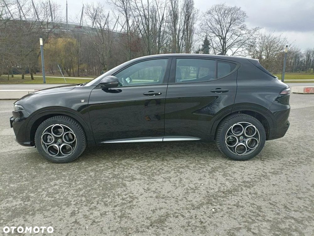 Alfa Romeo Tonale 1.5 T4 GSE mHEV TI DCT - 3