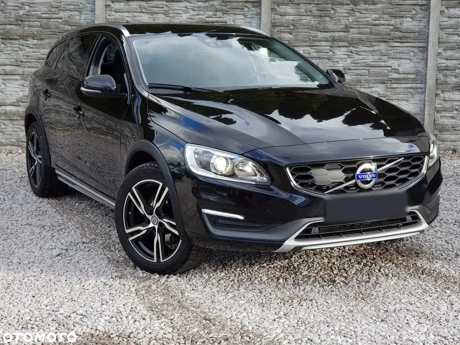 Volvo V60 Cross Country - 3